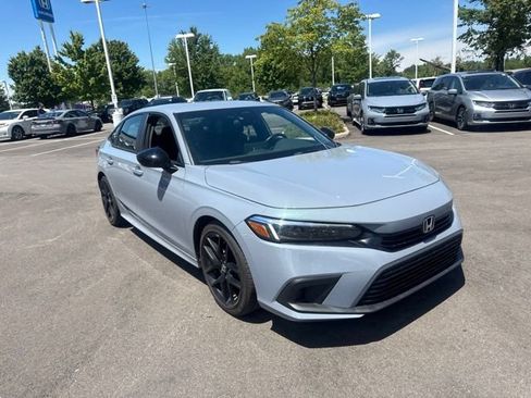 Used 2024 Honda Civic Sport image 4