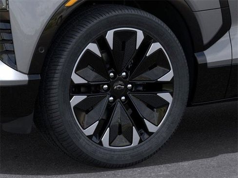 New 2026 Chevrolet Blazer EV RS image 9