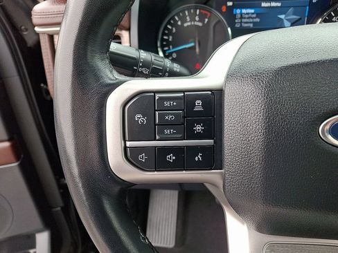 Used 2024 Ford Expedition Limited AWD/4WD image 23