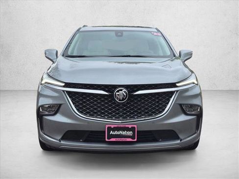 Used 2023 Buick Enclave Avenir w/ Avenir Technology Package AWD/4WD image 2