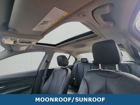 Used 2016 BMW 320i xDrive Sedan image 5