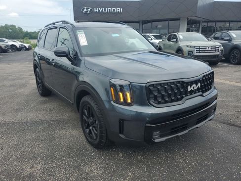 Used 2024 Kia Telluride SX Prestige X-Pro AWD/4WD image 3