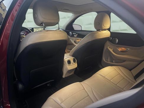 Used 2016 Mercedes-Benz C 300 Sedan w/ Surround View Package image 17