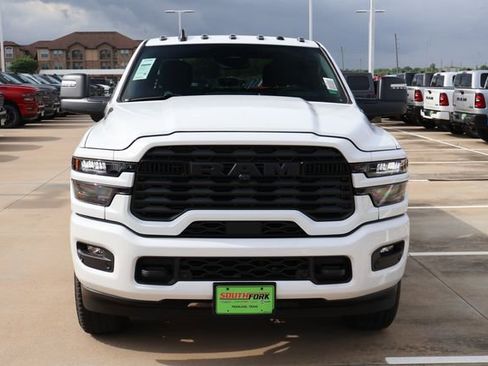 New 2026 RAM 2500 Big Horn AWD/4WD image 2