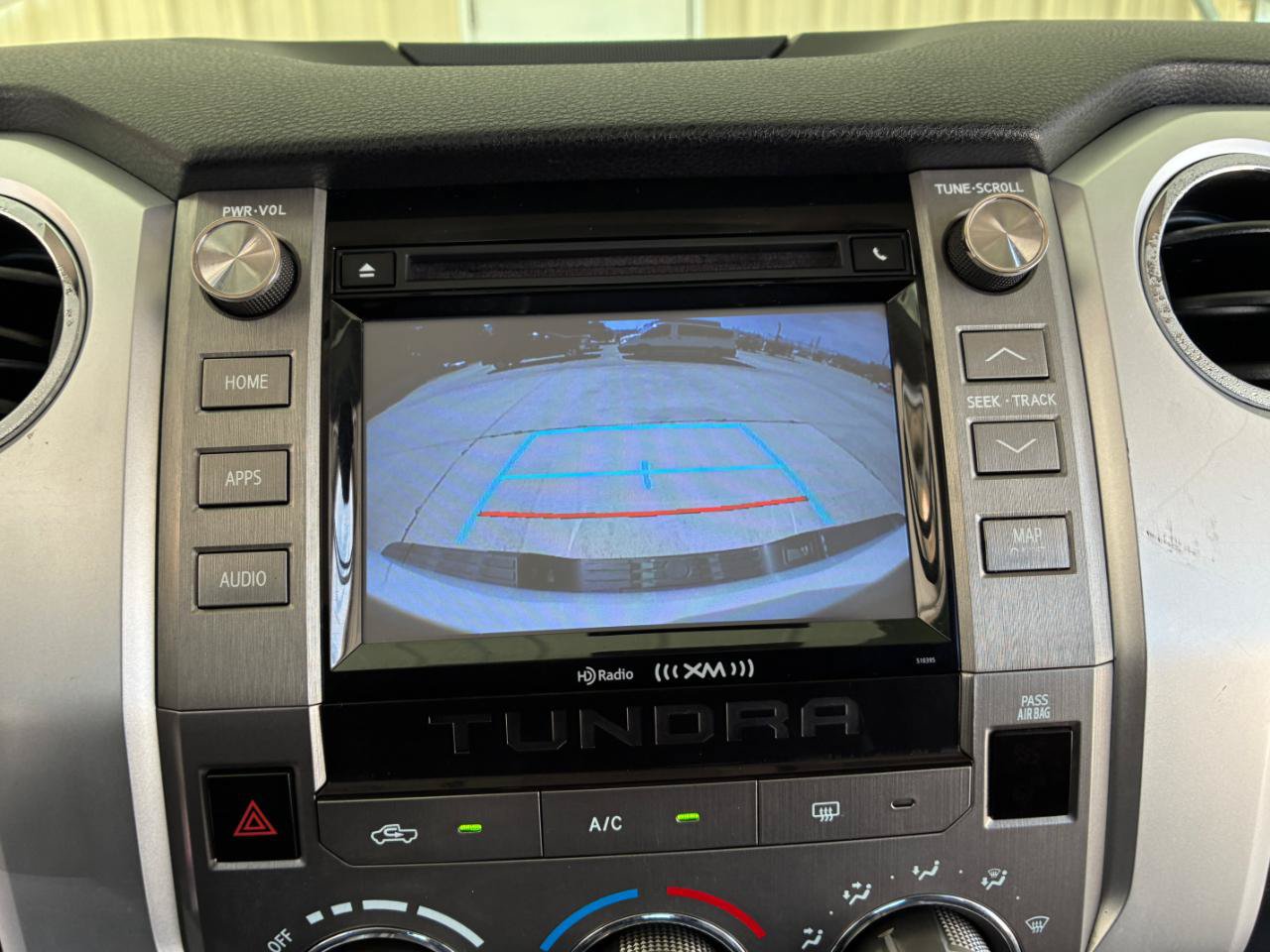 Used 2019 Toyota Tundra SR5 w/ SR5 Upgrade Package AWD/4WD image 23