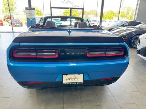 Used 2019 Dodge Challenger R/T Scat Pack w/ Widebody Package image 4