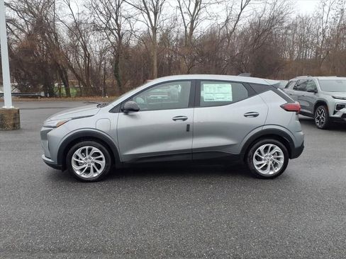 New 2027 Chevrolet Bolt LT w/ Comfort Package image 6