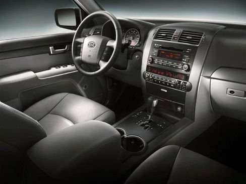 Used 2009 Kia Borrego LX RWD image 8