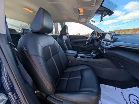 Used 2023 Nissan Altima 2.5 SR image 39