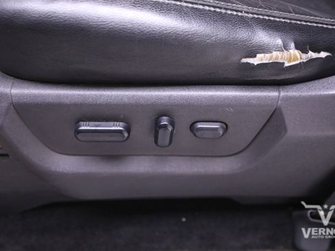 Used 2013 Ford F250 Lariat w/ Lariat Interior Pkg image 14