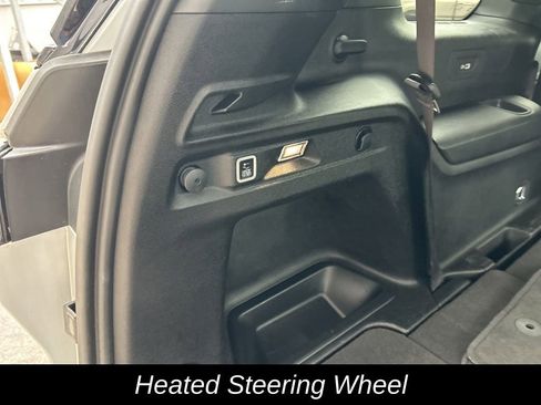 Used 2023 Jeep Grand Cherokee L Laredo AWD/4WD image 34
