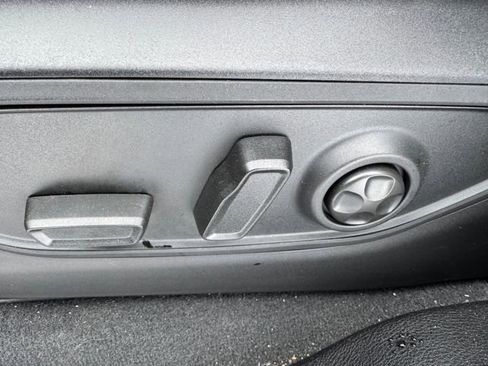 New 2025 Jeep Grand Cherokee Limited 4xe w/ Trailer Tow Package image 35