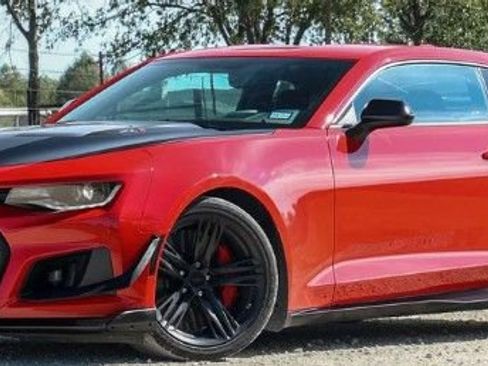 Used 2023 Chevrolet Camaro ZL1 image 1