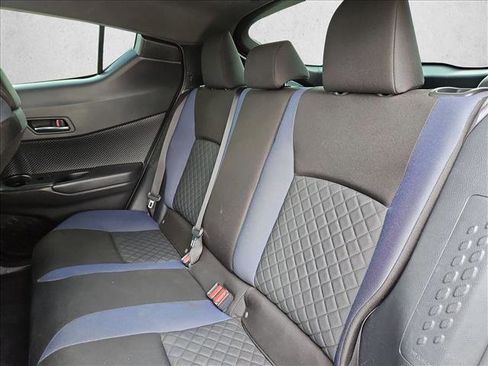 Certified 2020 Toyota C-HR XLE image 18