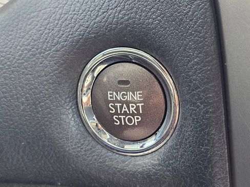 Used 2018 Lexus GX 460 Premium w/ Premium Package image 8