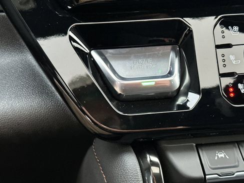 New 2025 GMC Sierra 1500 AT4 w/ AT4 Premium Package image 22