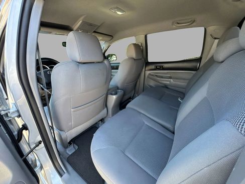 Used 2005 Toyota Tacoma PreRunner RWD image 32