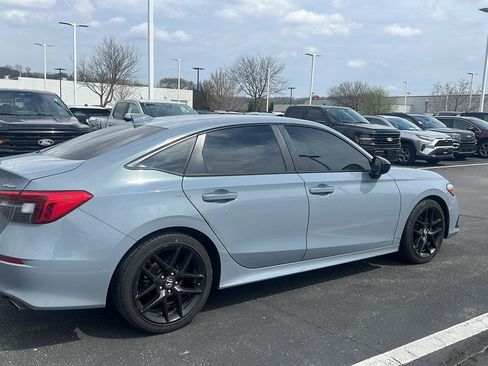 Used 2024 Honda Civic Sport image 5