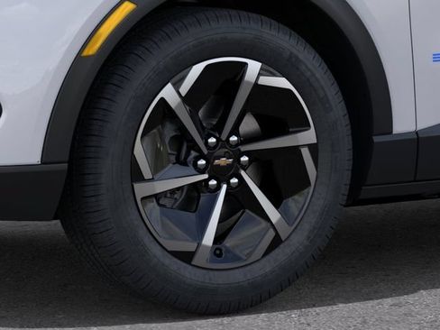 New 2026 Chevrolet Equinox EV LT FWD image 9