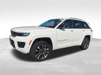 Used 2023 Jeep Grand Cherokee Overland w/ Luxury Tech Group IV AWD/4WD video 2