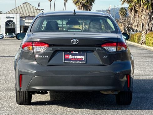 Used 2025 Toyota Corolla LE image 5