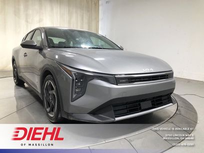 New 2025 Kia K4 EX