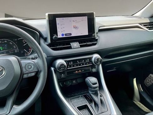 Used 2024 Toyota RAV4 XLE w/ Convenience Package FWD image 9
