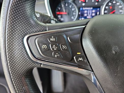 Used 2021 Chevrolet Equinox LT AWD/4WD image 11