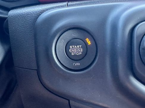 Used 2023 Jeep Gladiator Rubicon w/ Cold Weather Group AWD/4WD image 28