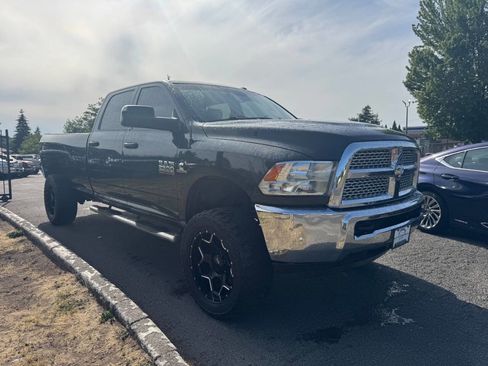Used 2018 RAM 2500 Tradesman w/ Chrome Appearance Group AWD/4WD image 5