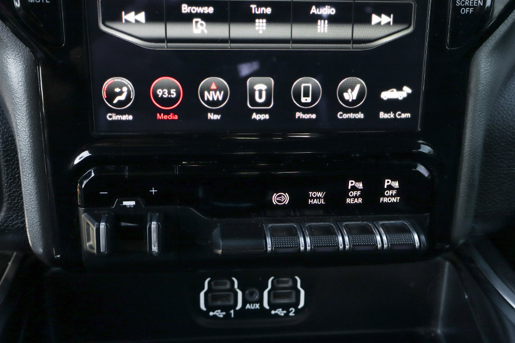 Used 2021 RAM 2500 Laramie w/ Safety Group AWD/4WD image 34