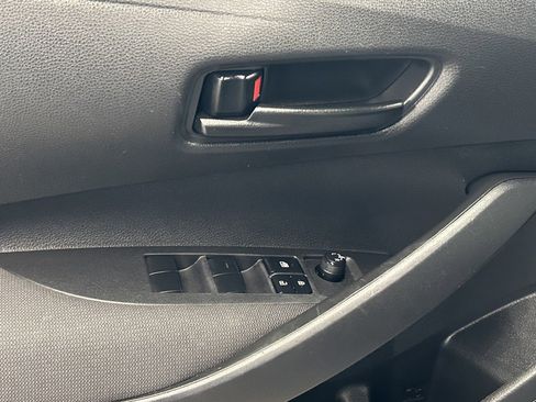 Used 2023 Toyota Corolla LE image 10