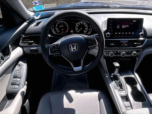 Used 2020 Honda Accord LX image 5