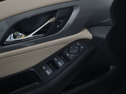 Used 2023 Chevrolet Traverse LS w/ Safety Package image 21