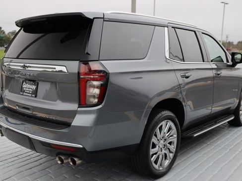 Used 2021 Chevrolet Tahoe Premier w/ Premium Package AWD/4WD image 5