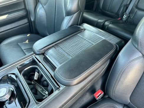 Used 2024 Jeep Wagoneer Series II w/ Flexible Seating Group RWD image 22