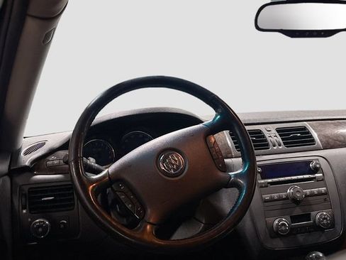 Used 2007 Buick Lucerne CXS w/ Driver Confidence Package FWD image 19