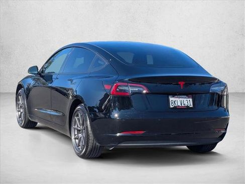 Used 2019 Tesla Model 3 Standard Range Plus image 8