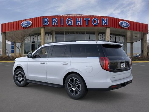 Used 2026 Ford Expedition Active AWD/4WD image 7