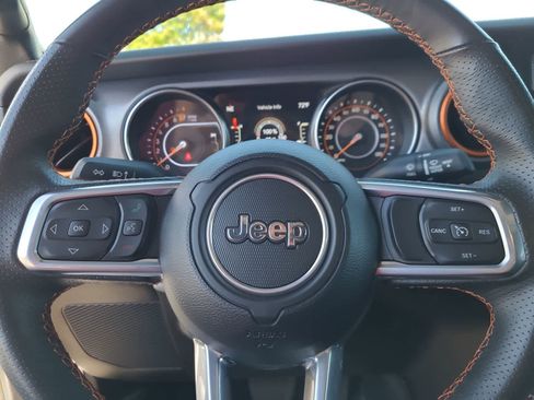 Used 2023 Jeep Gladiator Mojave image 23