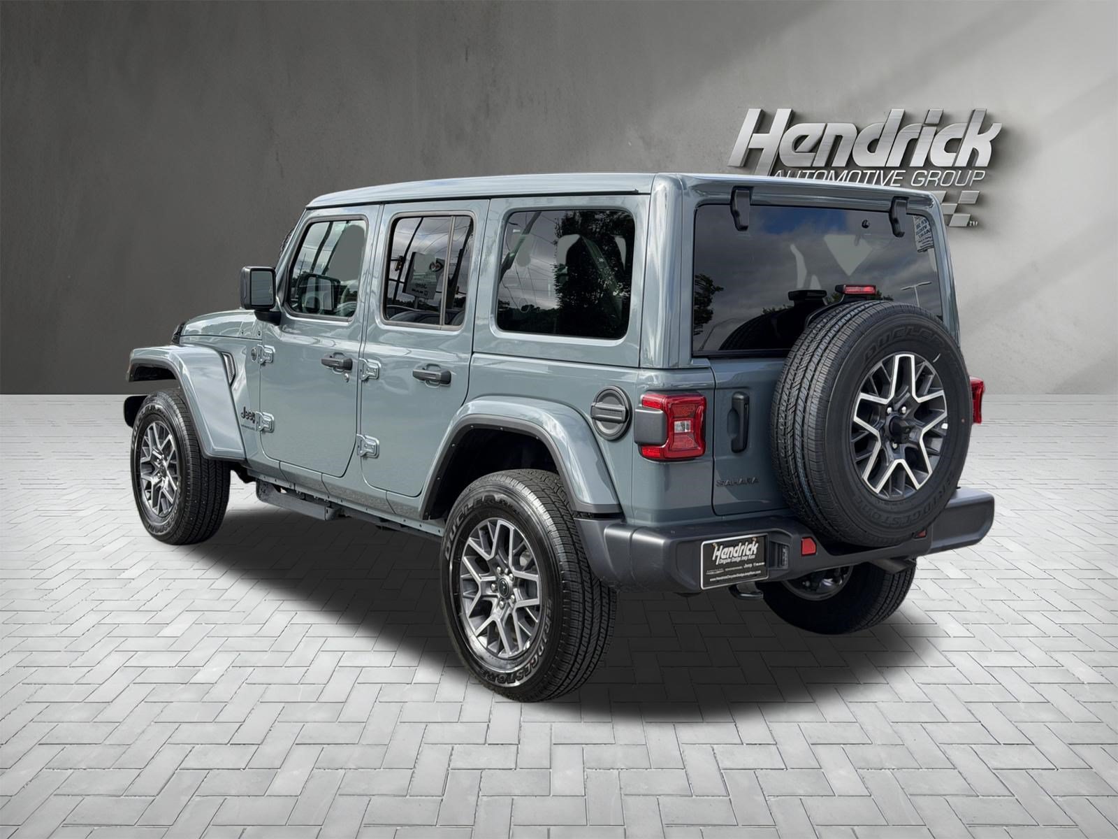 Used 2026 Jeep Wrangler Unlimited Sahara AWD/4WD image 8