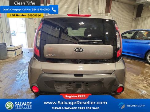 Used 2016 Kia Soul w/ Option Group 020 FWD image 8