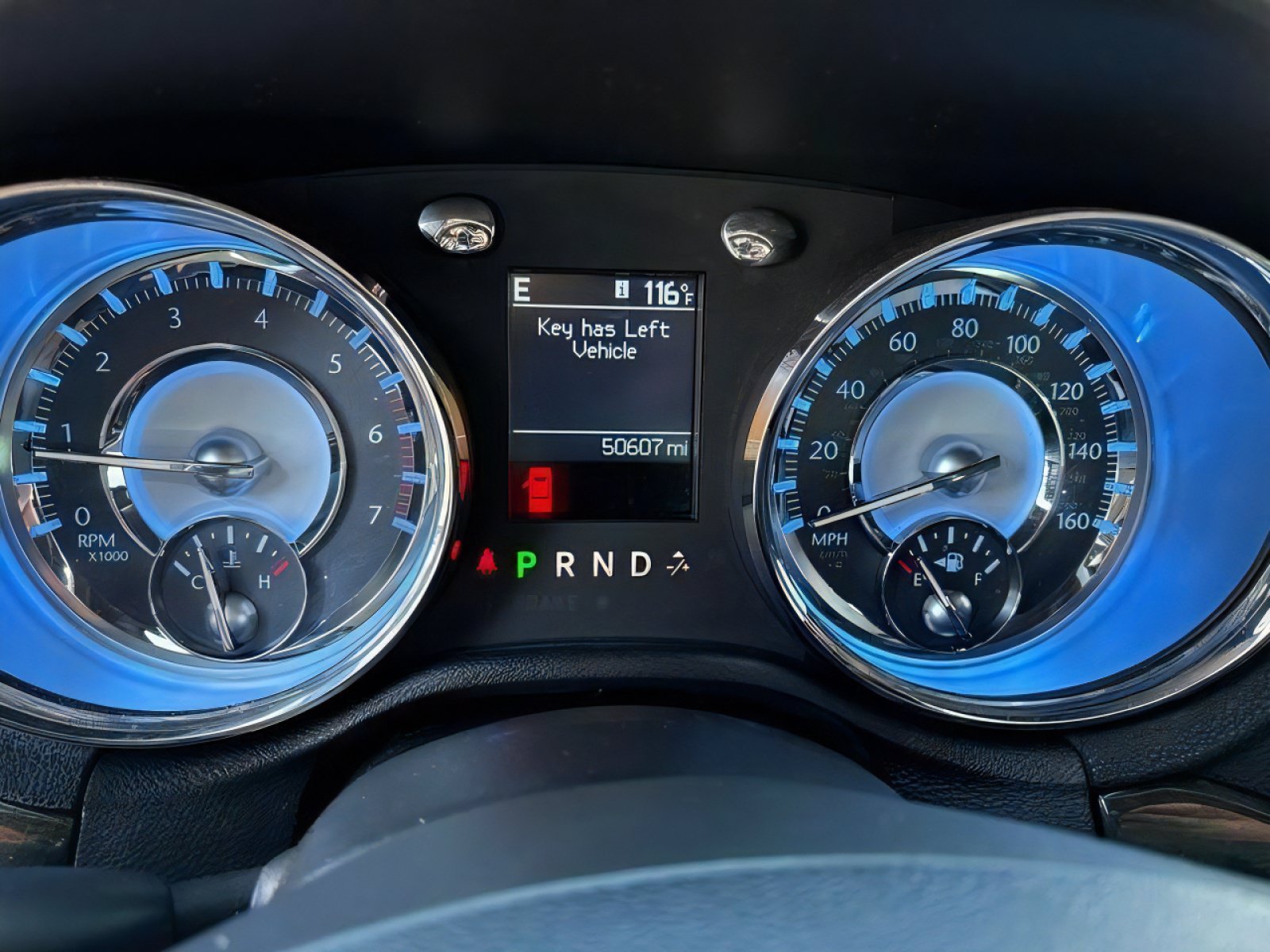 Used 2011 Chrysler 300 C RWD image 20