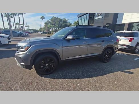 Used 2022 Volkswagen Atlas SE image 22