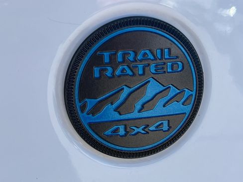 Used 2023 Jeep Wrangler Unlimited AWD/4WD image 32