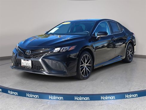 Used 2024 Toyota Camry SE image 8