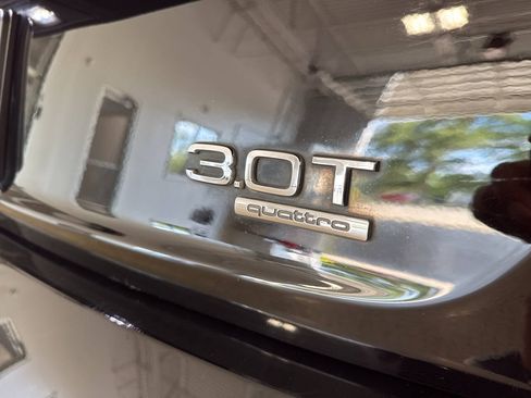 Used 2015 Audi Q7 3.0T Premium Plus w/ Premium Plus Package AWD/4WD image 28