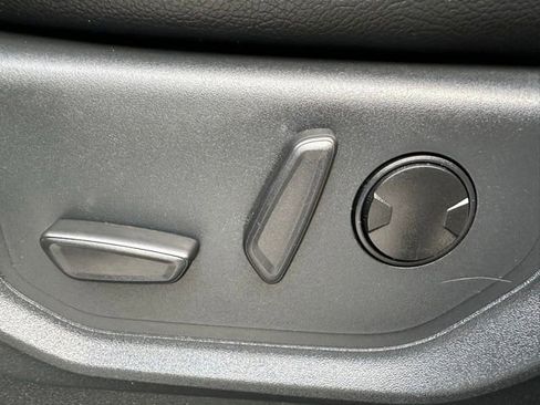 Certified 2022 Ford F450 Lariat w/ Lariat Value Package image 28