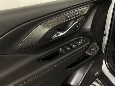 Used 2020 GMC Terrain SLT w/ Preferred Package image 26