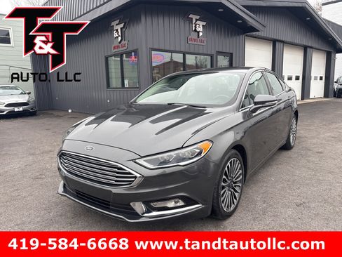 Used 2018 Ford Fusion Titanium image 1